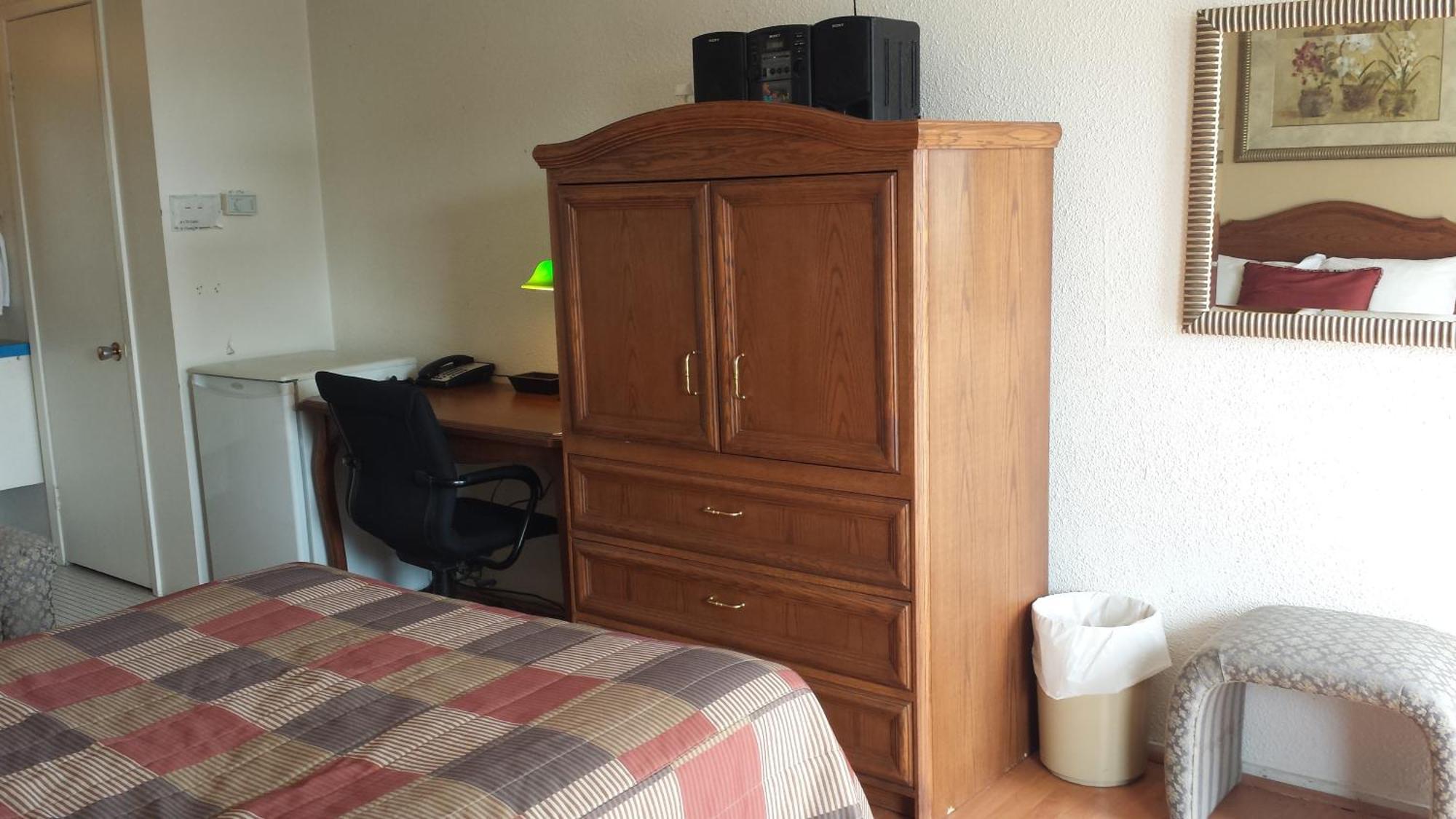 Motel Iberville Сен-Жан-сюр-Ришельо Стая снимка