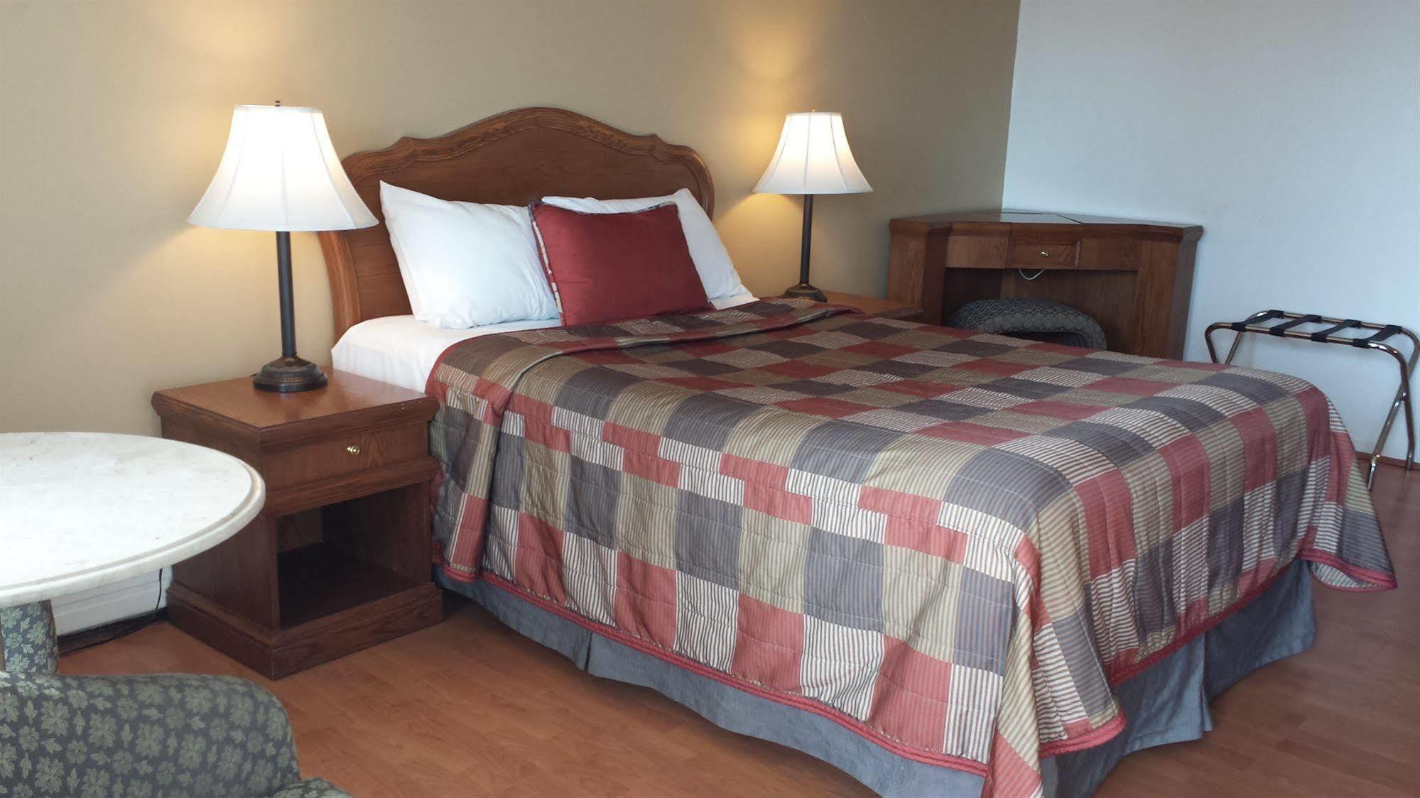Motel Iberville Сен-Жан-сюр-Ришельо Екстериор снимка